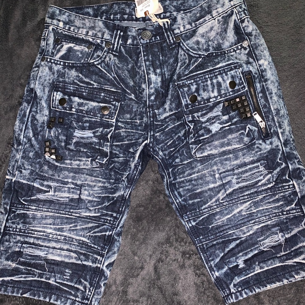 Blue Jean shorts - Picture 3 of 5
